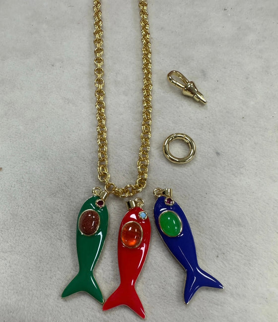Catch of the day necklace - Red
